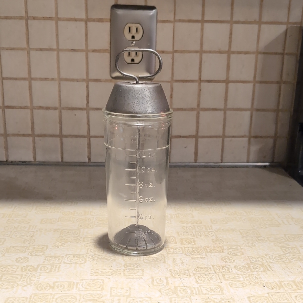 Vintage 1930's Malted Milk Mixer